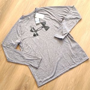 NWT Under Armour Long Sleeve Loose Fit Tee-shirt Size YXL